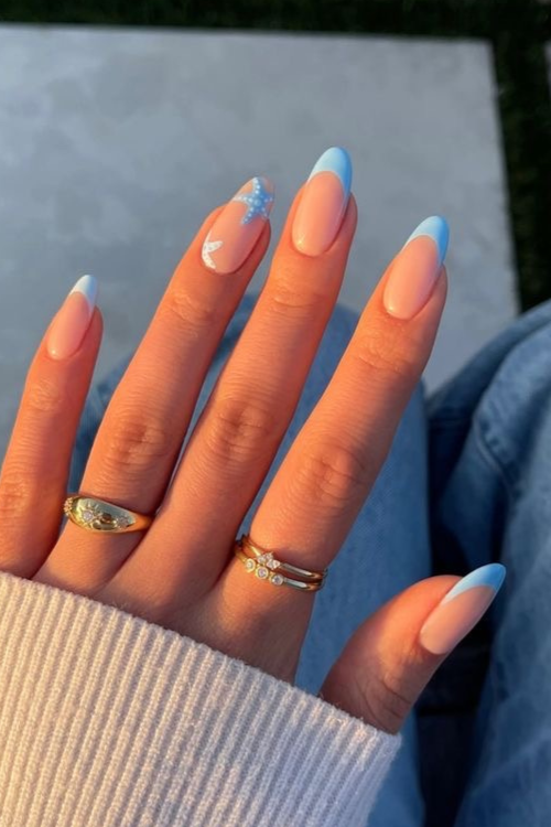 blue nails