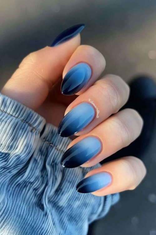 blue nails